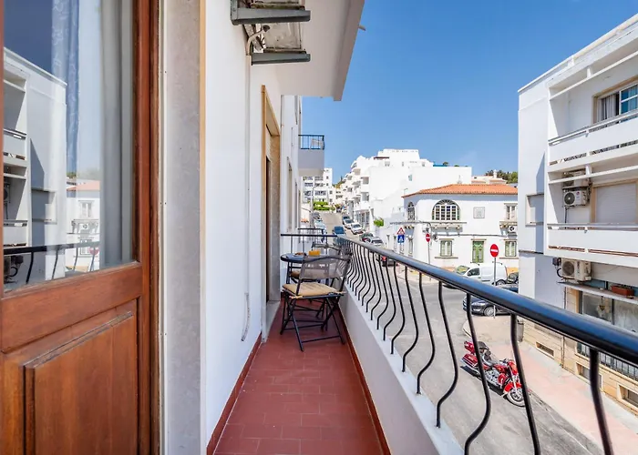 Tenis Mar E Apartment