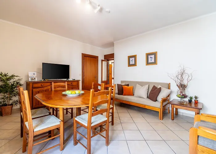 Tenis Mar E Apartment Albufeira