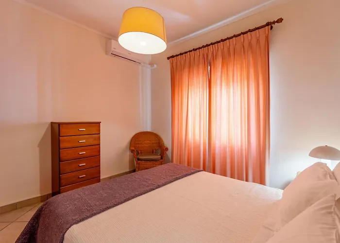 Tenis Mar E البوفيرا